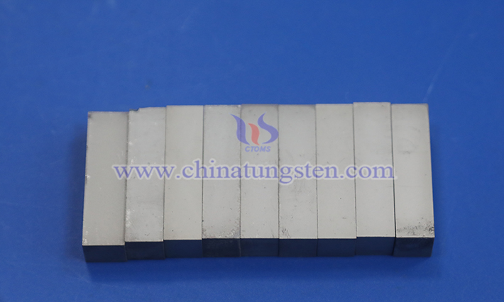 中鎢智造硬質(zhì)合金刀具圖片