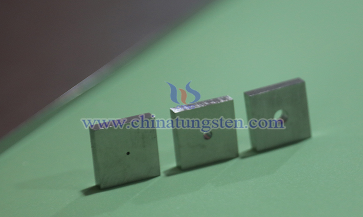 中鎢智造鎢合金準(zhǔn)直器圖片